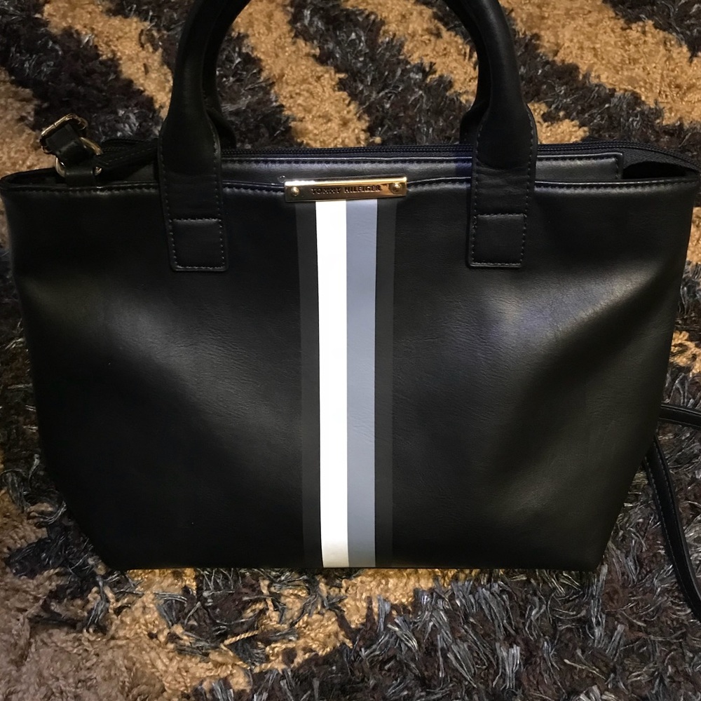 Tommy Hilfiger Sleek Purse Black W/ Stripes